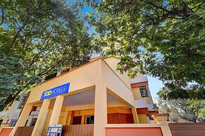 Fabhotel Sahana Residency