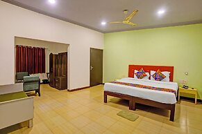 Fabhotel Baga Village Home