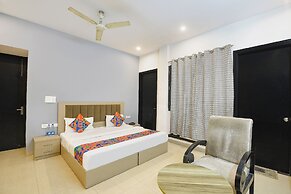 Fabhotel X Green Tree