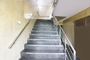 Fabhotel Park View I