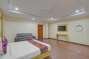 Fabhotel Cube
