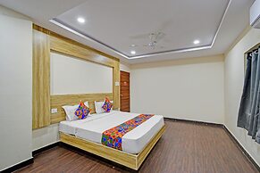 Fabhotel Cube