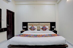 Fabhotel Abhinanandan Palace
