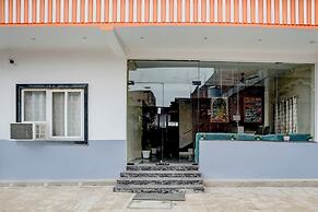 Fabhotel Abhinanandan Palace