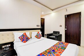 Fabhotel Royal Regalia Inn