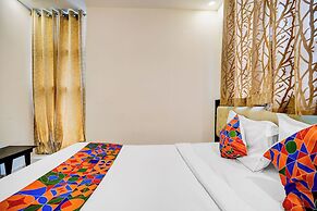 Fabhotel Royal Regalia Inn
