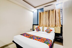 Fabhotel Royal Regalia Inn