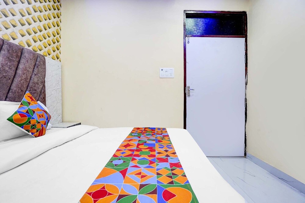 Fabhotel Ratraksh