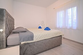 AMI Apartment Strožanac