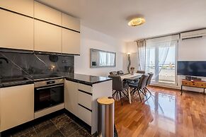 Beachaholic M&G, Luxury Seaside Suites On Znjan