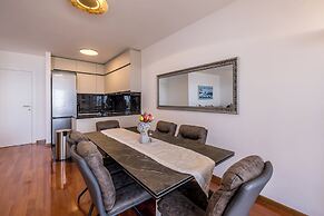 Beachaholic M&G, Luxury Seaside Suites On Znjan