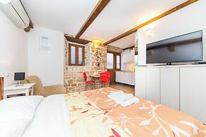 Studio Apartment First Vestibul, Heart Of Split