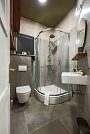 Green, Deluxe Two Bedroom Suite