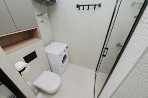 Koi Deluxe, Urban Two Bedroom Oasis