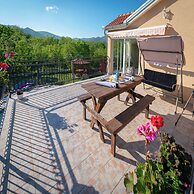 Villa Bravic 4*, Nature Home With Pool Near Split