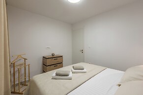 Vista Apartments