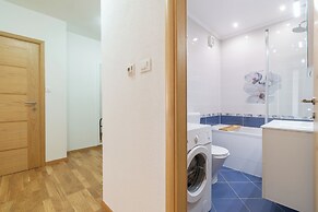 Zozo, Modern Two-Bedroom Suite