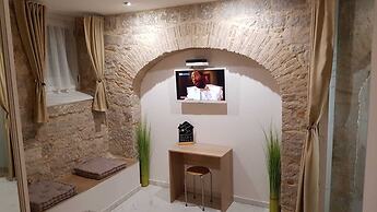 Tales Of Split-100 Meters From The Seafront