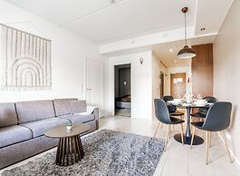 Modern 1BR Apartment next to Ski Slopes