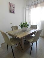 Island Bonaca Apartments