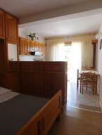 Island Bonaca Apartments