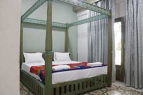 Lavish Exotic Hotel & Apartment