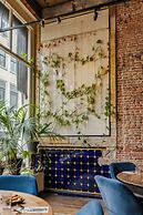 Hotel 1635