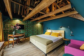 Hotel 1635