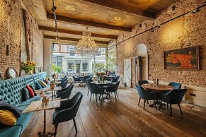 Hotel 1635