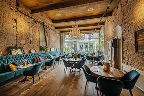 Hotel 1635