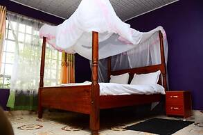 Serian Vacation House
