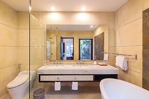 Aragreen Berawa Villa