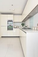 Modern 2-Bed flat in Mill hill Park