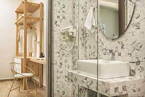 Pietra Cave Suite With Private Pool