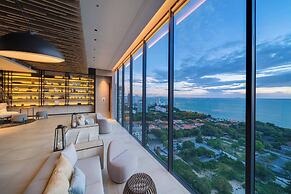 35th Floor Sea View Beauty