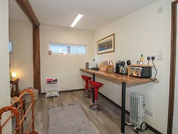 Sharon's Shepherd Hut