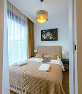 Towarowa Towers Residences