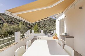 Casa Olivo in Izn jar