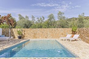 Casa Olivo in Izn jar