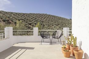 Casa Olivo in Izn jar