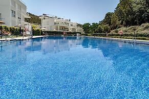 RI B2a- Relaxed Modern Flat in Benahavis