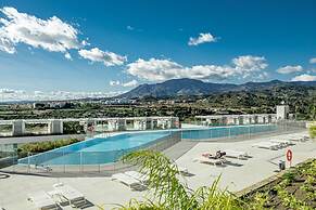OV2 1B - Bright and Modern 3 Bedroom Apartment