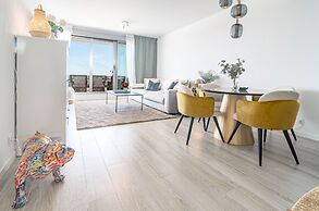 OV2 1B - Bright and Modern 3 Bedroom Apartment