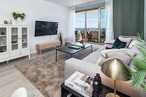 OV2 1B - Bright and Modern 3 Bedroom Apartment