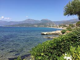 Maison Pieds Dans l eau St Florent