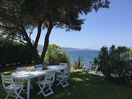 Maison Pieds Dans l eau St Florent