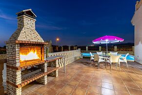 Real Dream Villa by Fidalsa