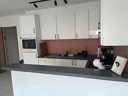 Beachside Family Apartment Windstar 402