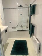 Beachside Family Apartment Windstar 402