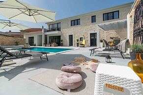 Designer Villa Simone - Modern Heritage Style